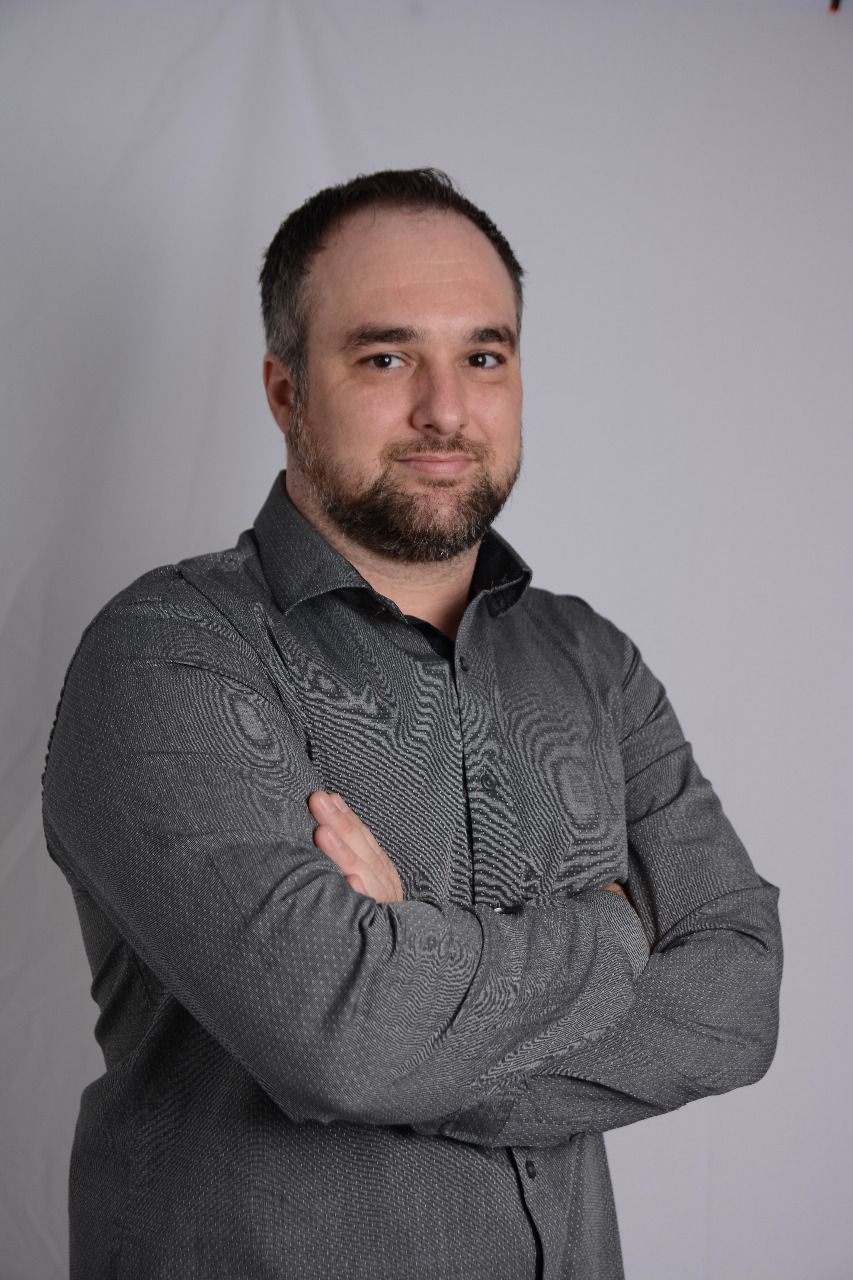 Bruno Viviani — Especialista em redes e infraestrutura para provedores de internet